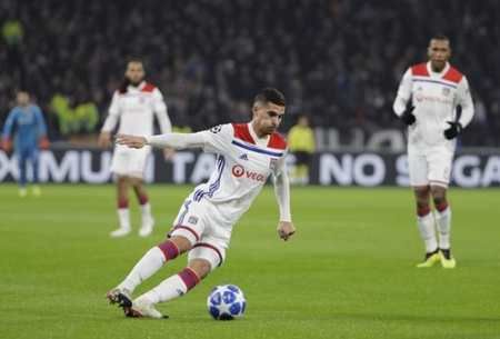 更展示了他 更展示了他